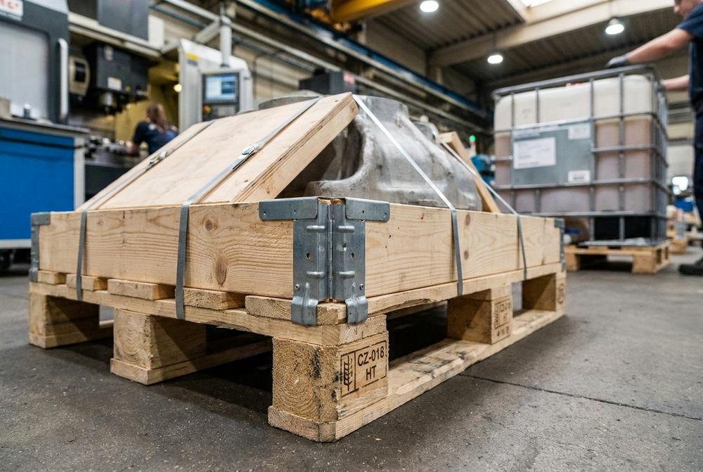 Dřevěné palety na míru pro logistiku, výrobu a e-commerce, připravené k expedici